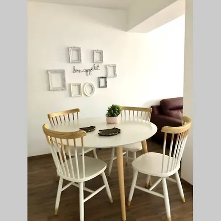 Beautiful And Renovated In The Center Valencia